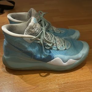 Nike KD 12 “Blue Glaze” size 7.